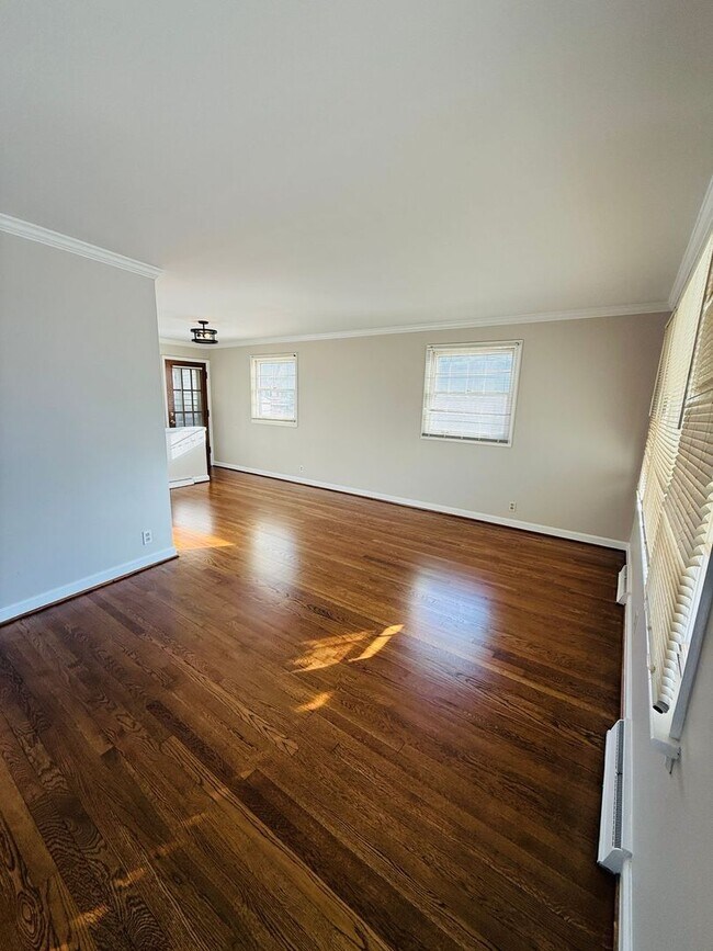 Foto del edificio - Spacious 3 bedroom home for Rent in Bellefontaine Neighbors