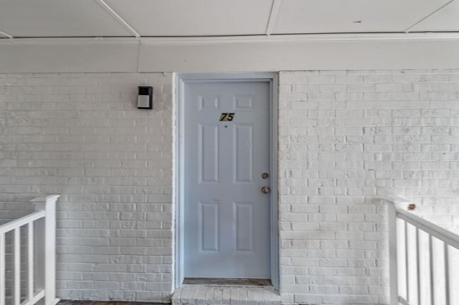 Interior Photo - The Pointe on Lafayette