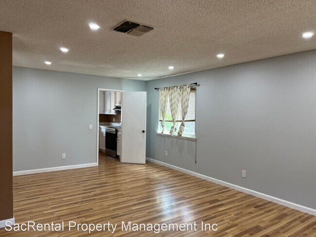 Foto del edificio - 3 br, 3 bath House - 7908 Cresentdale Way