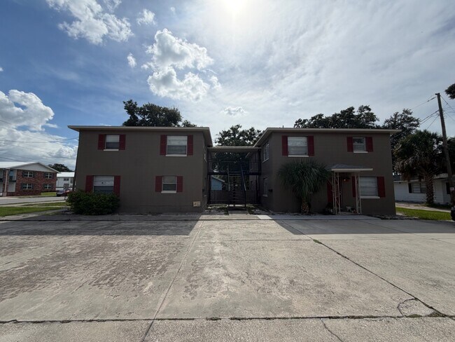 Foto del edificio - 151 Avenue C SE