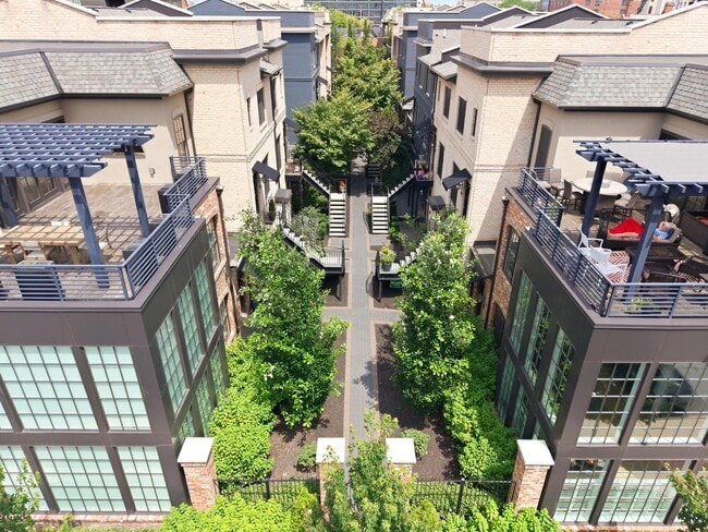 Building Photo - 84 Normandy Ave