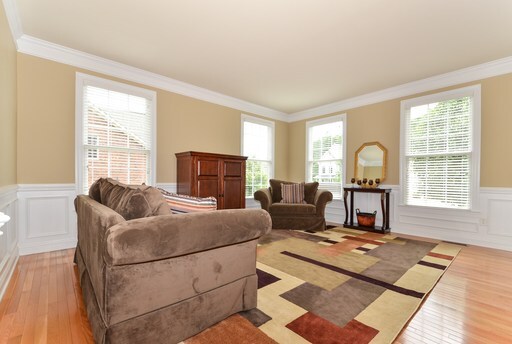 Building Photo - 2047 Weddington Lake Dr