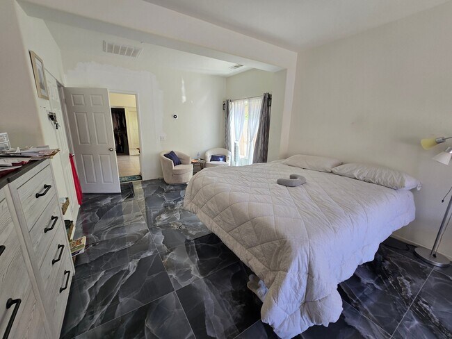 Foto del edificio - 1222 Palmas Ridge