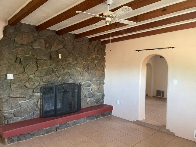 Building Photo - 110 Las Crucitas St