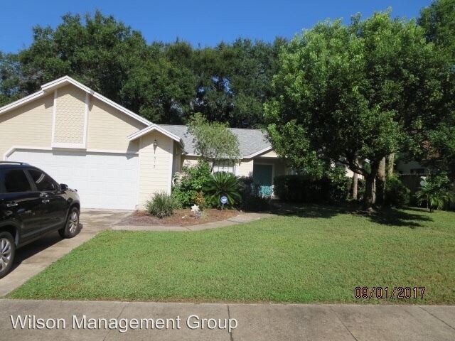 Primary Photo - 3 br, 2 bath House - 513 Lakeshore Circle