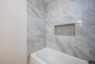 Building Photo - 4907 Fox Hollow Blvd