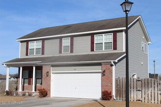Building Photo - 215 Bonanza Dr
