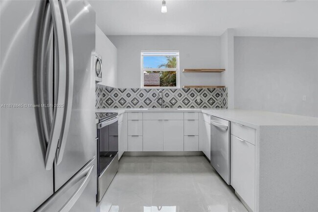 Foto del edificio - 801 NW 134th Ave