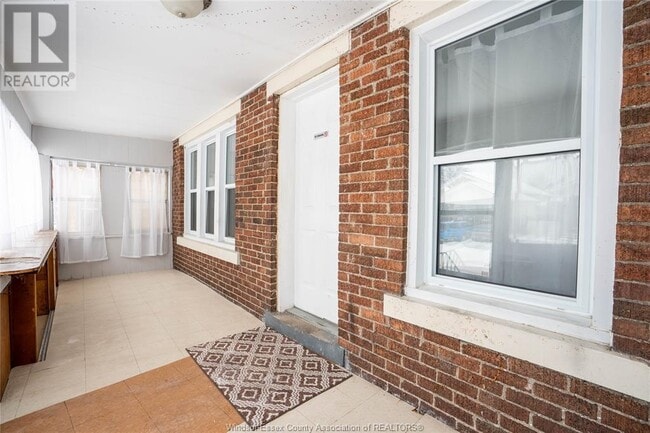 Building Photo - 357 Josephine Ave