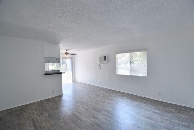 Foto del edificio - 7101 Haskell Ave