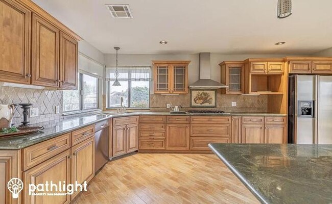 Building Photo - 2848 W Avenue J4, Lancaster, CA, 93536