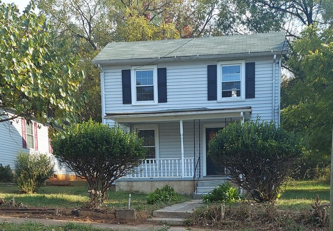 Foto del edificio - Two-Bedroom Single Family Home in Downtown...