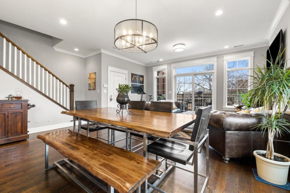 Primary Photo - 3 bedroom in Chicago IL 60657