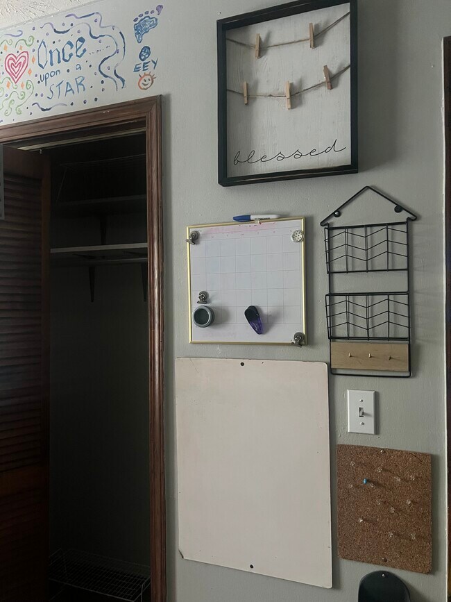 Dormitorio - 1071 Country Park Dr