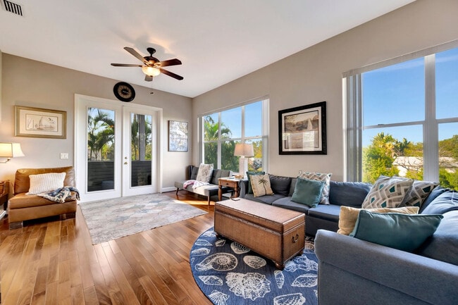 Foto del edificio - 28 Michiana Dr