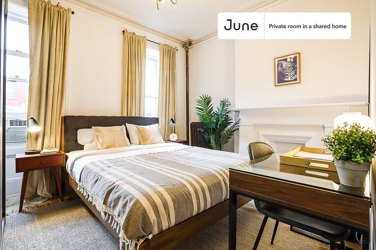 Room in Shared 5 bed/1 bath home - Room in Shared 5 bed/1 bath home