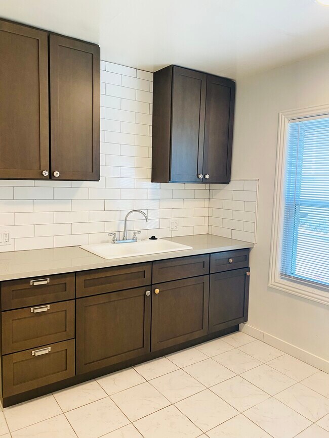 Foto del edificio - 1201 Ocean Park Blvd