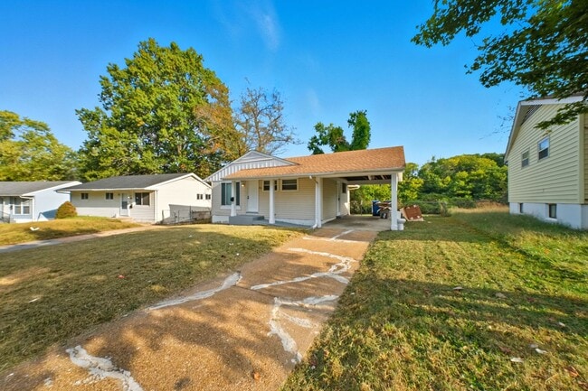 Photo - 237 Grampian Rd House