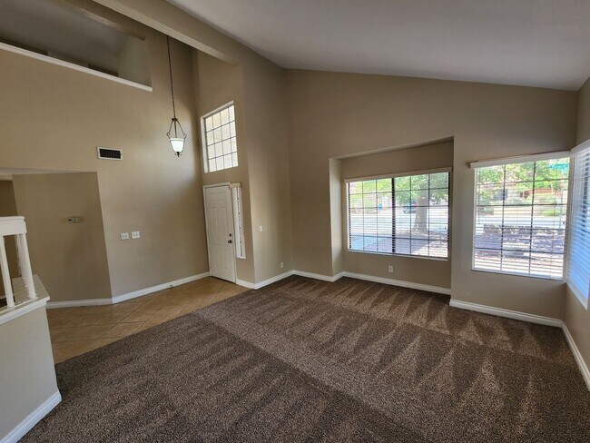 Building Photo - 6703 Dominion Ct