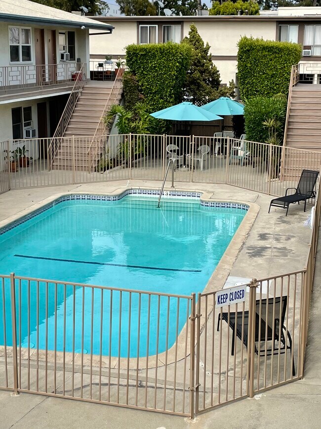 Daytime - 3702 Motor Ave