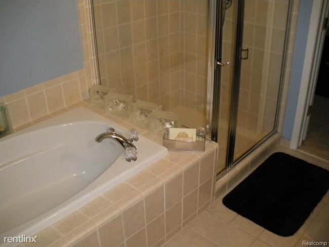 Building Photo - 1496 Covington Xing