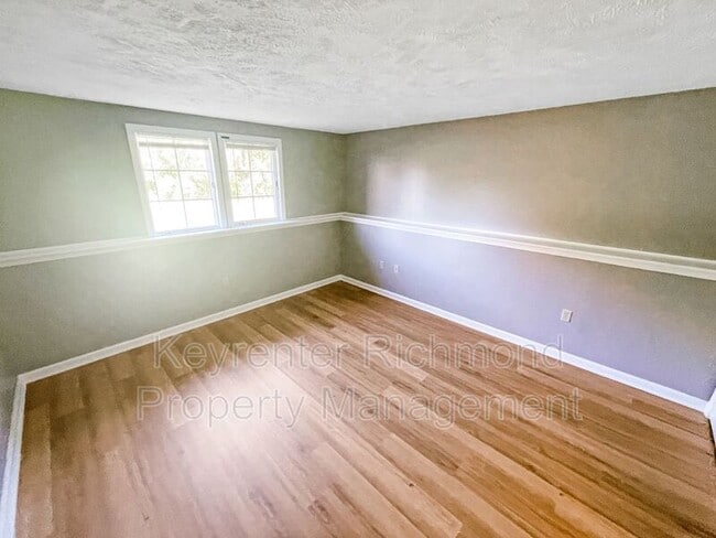 Building Photo - 9389 Horse Castle Ct