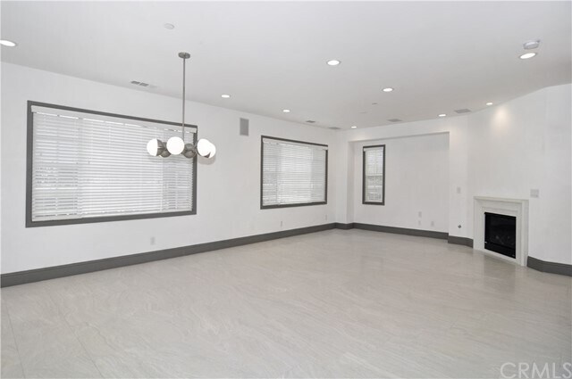 Foto del edificio - 1381 San Juan St