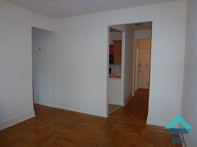 Building Photo - 131 Joralemon St