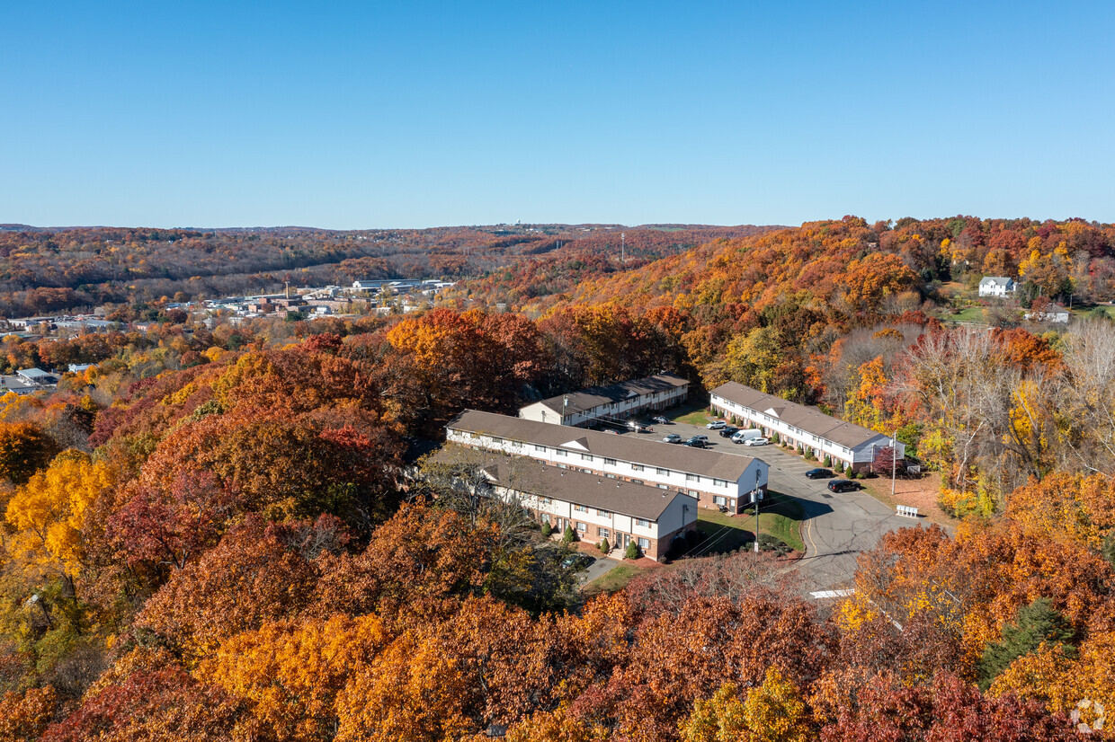 Aerial Photo - Perkins Hill Condiminiums