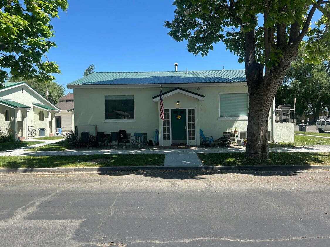 Foto principal - 400 W 13th St