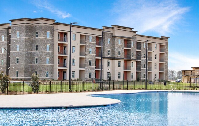 Foto del edificio - Joy Park Luxury Apartments