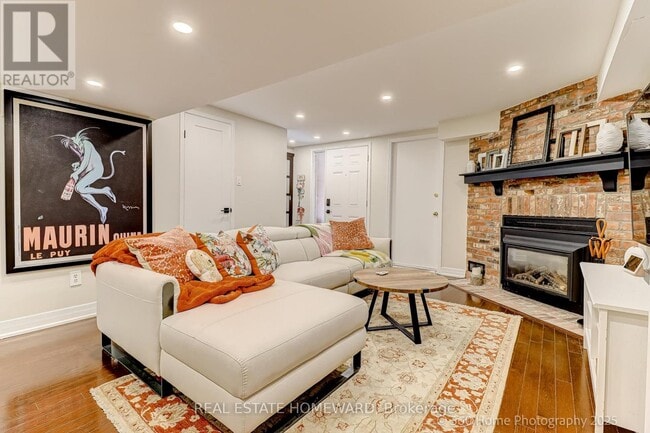 Building Photo - 42 Rodeo Pathway