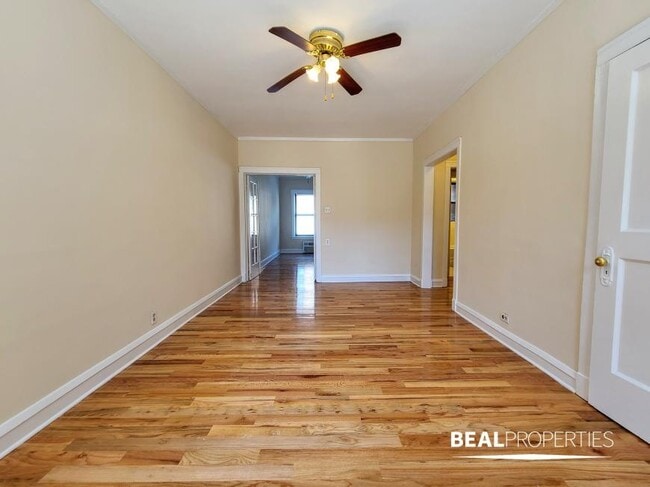 Building Photo - 0 bedroom in CHICAGO IL 60613