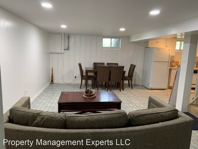 Building Photo - 3225 Nottage Ln