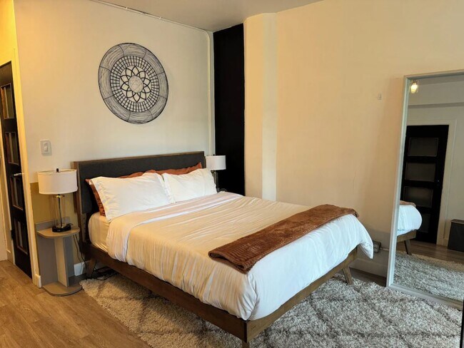Foto del edificio - 360 W Ocean Blvd