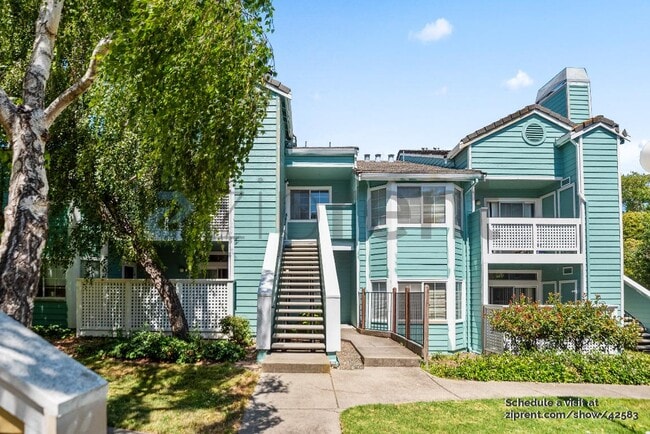 Building Photo - 714 Waterford Pl