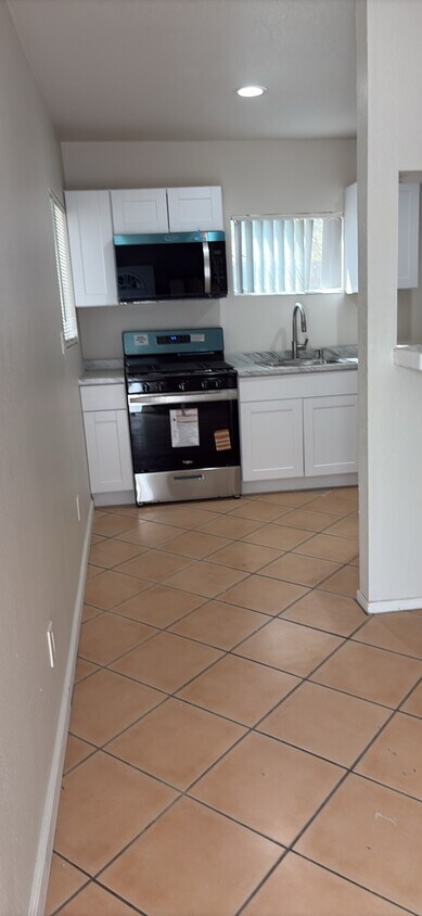 Foto principal - 5857 Melvin Ave