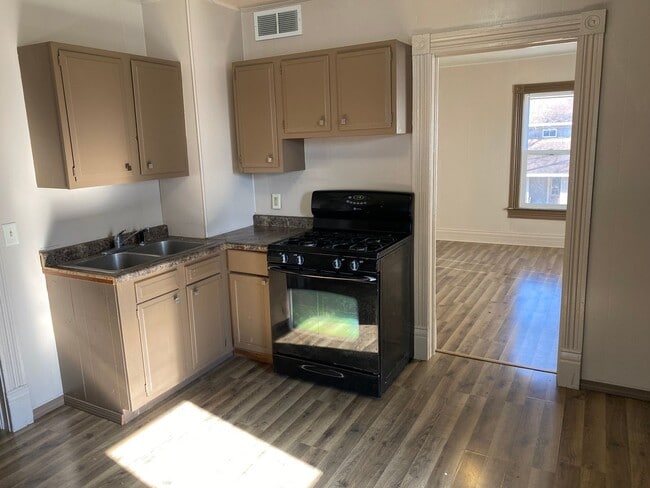 Foto del edificio - 1332 N 2nd St