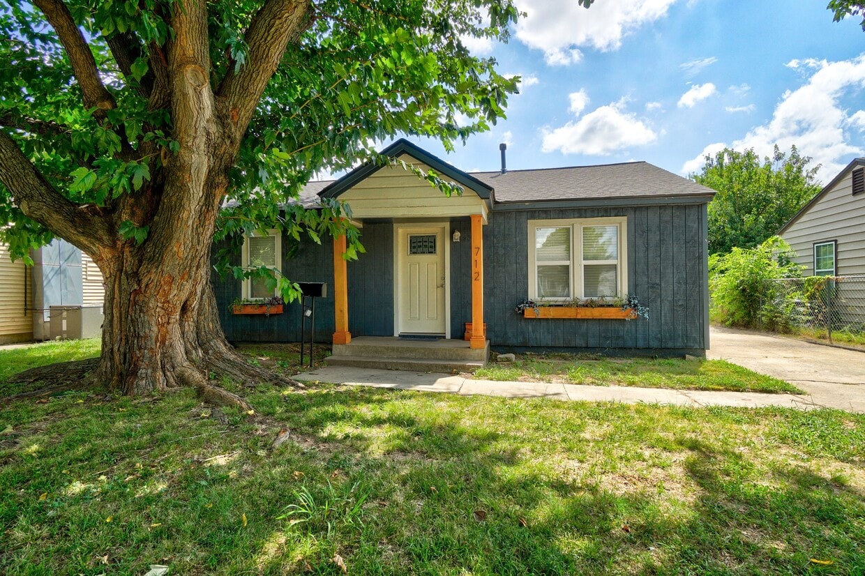 Photo - 712 Dakota St (Norman, OK)