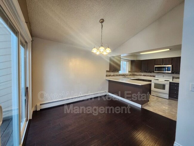 Photo - 1810 Congress Cir House