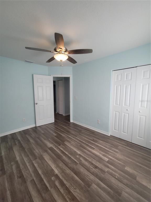 Foto del edificio - 513 Hollyhock Ln