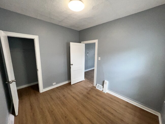 Foto del edificio - 8601 S Kingston Ave