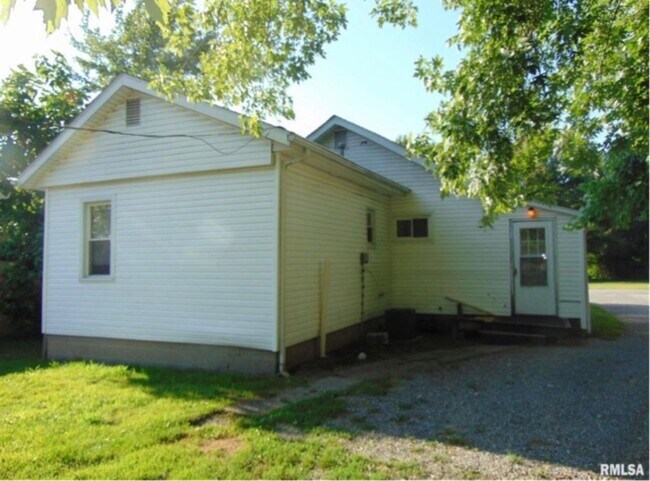 Building Photo - 504 E Hill St