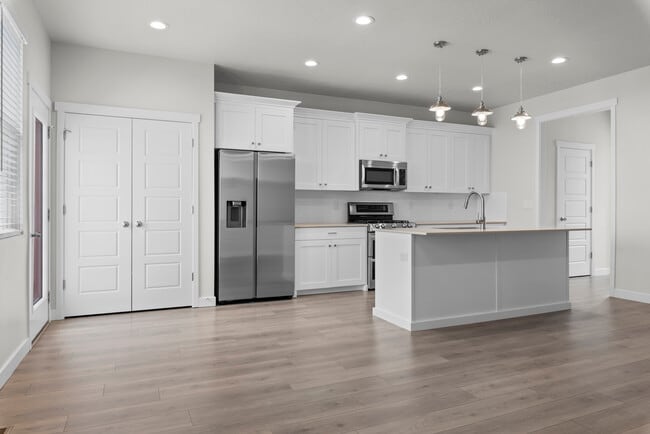 Building Photo - 4998 W Daybreak Pkwy