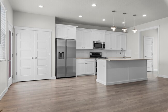 Foto del edificio - 4998 W Daybreak Pkwy