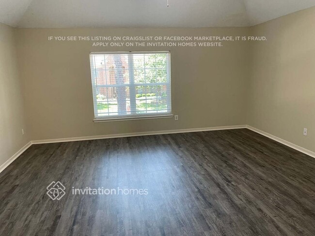 Building Photo - 17222 Shadow Valley Dr