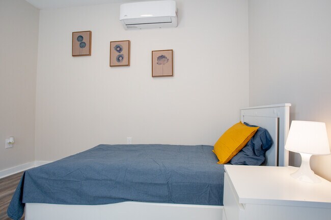 Foto del edificio - 2549 N Bancroft St