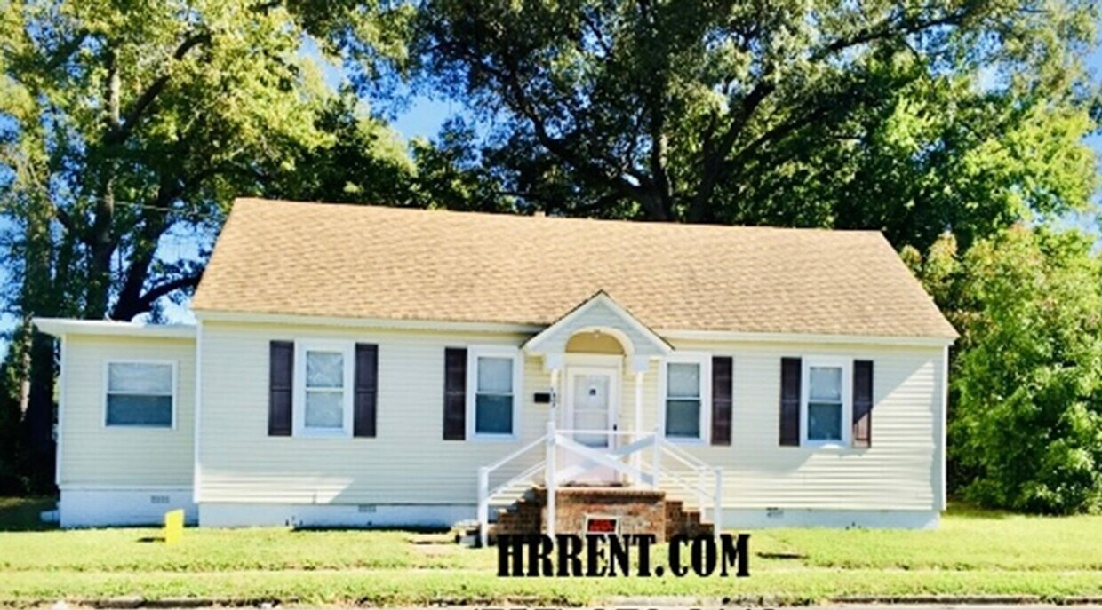 Adorable Renovated 4 Bedroom 1.5 Bathroom Single Family Home located in the Westhaven area of Por... - Adorable Renovated 4 Bedroom 1.5 Bathroom Single Family Home located in the Westhaven area of Por...