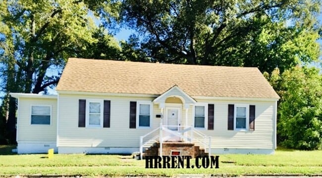 Adorable Renovated 4 Bedroom 1.5 Bathroom Single Family Home located in the Westhaven area of Por... - Adorable Renovated 4 Bedroom 1.5 Bathroom Single Family Home located in the Westhaven area of Por...