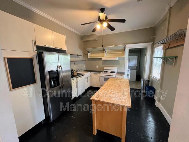 Building Photo - 543 Boulevard Pl NE